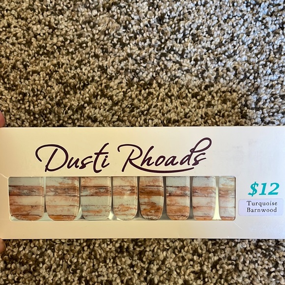 Dusti Rhoads nail strips - Picture 1 of 1